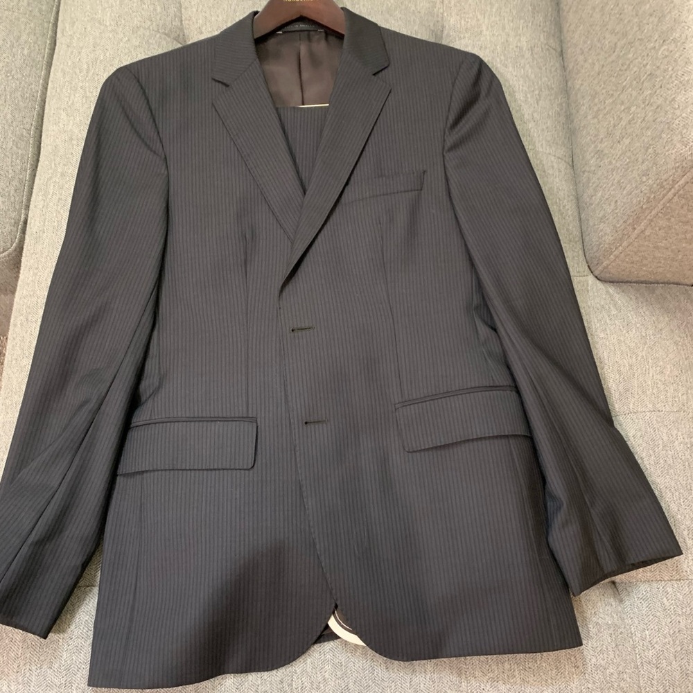 Hugo Boss Suit - 36R